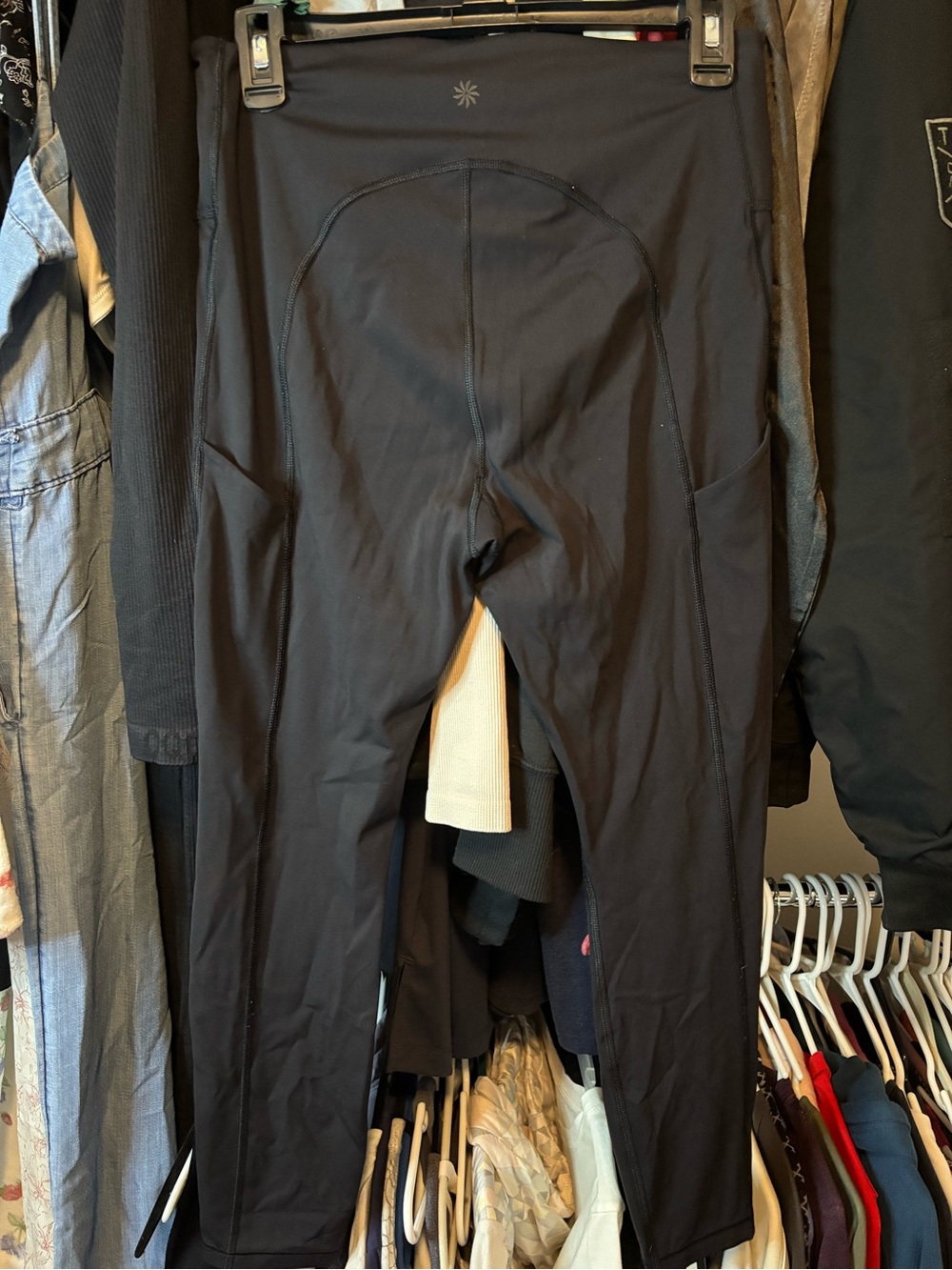Athleta Ultimate Stash Pocket 7/8 tight size M - Picture 4 of 4